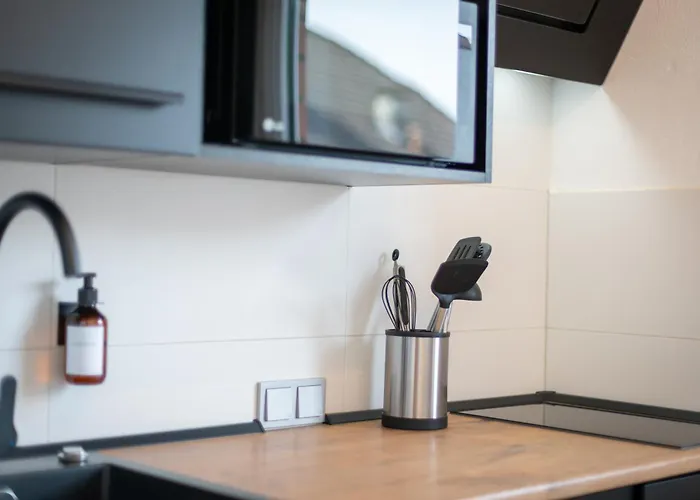 Apartman Blu -modern Interior Design In Centre- Close To Hbf & Uni