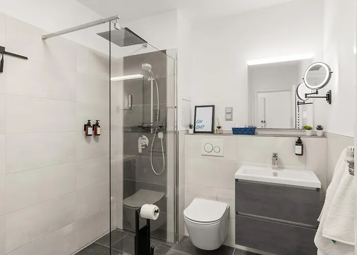 Apartman Blu -modern Interior Design In Centre- Close To Hbf & Uni